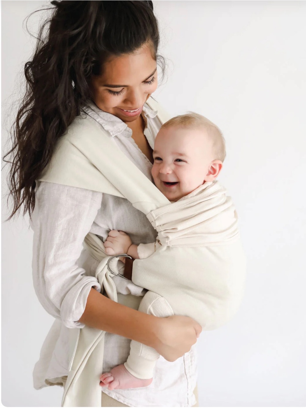LALABU Simple Wrap in Natural carrier